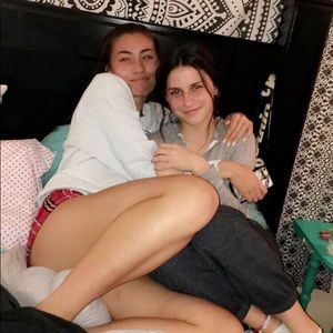 Meet your Posher, Weslie